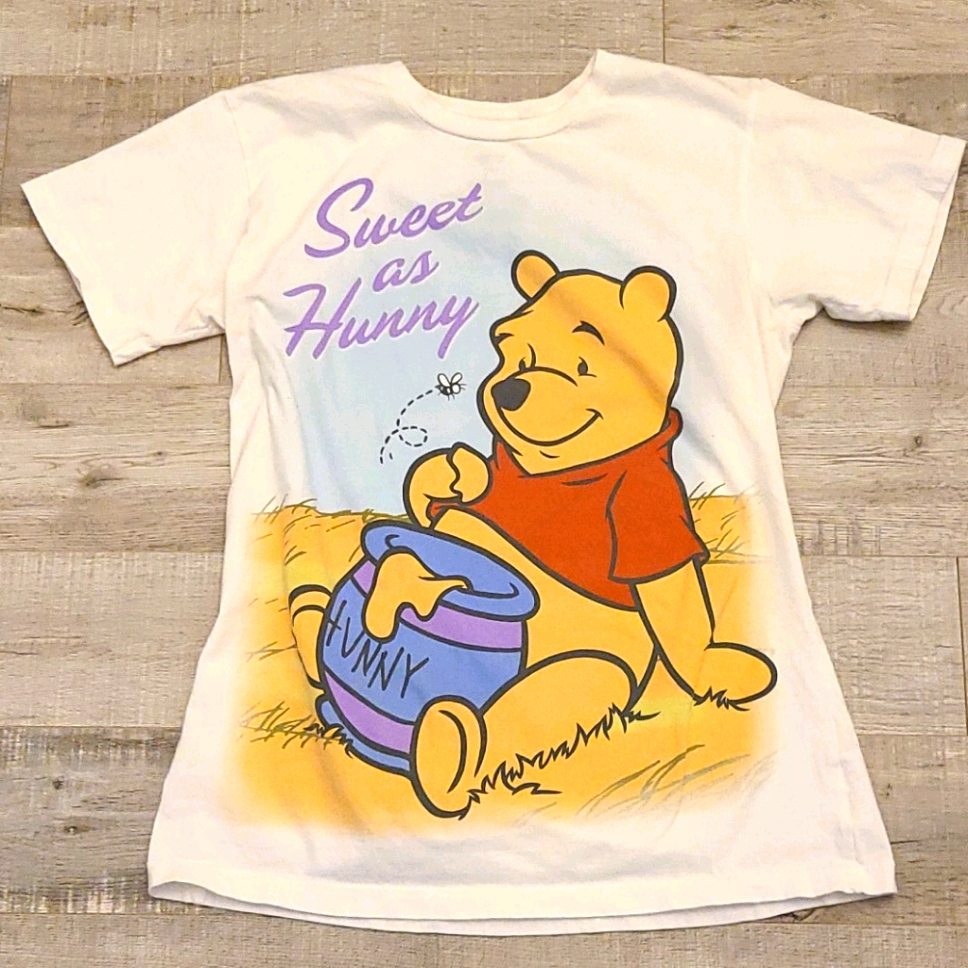 Disney Store Pooh Tshirt